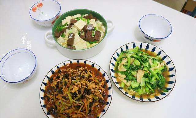 家常菜|夏季晚餐,3个家常菜,半个小时就上桌,简单好做,开胃好吃