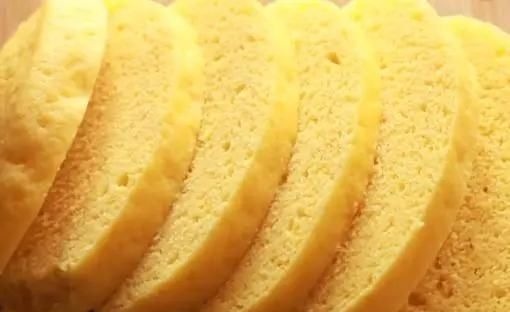 家里有玉米面一定要学做它,不用烤箱,咬一口直掉渣,太香了