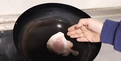 不管炖什么肉，“两种东西”不要放，难怪你炖的肉质腥柴不入味！