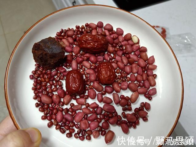 五红汤|终于找到五红汤的最简做法，不用浸泡不用等，颗颗软烂真好吃