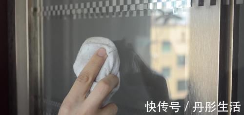 旧袜子一只也别扔,放在家里特别实用,一年能省几百元,涨知识了