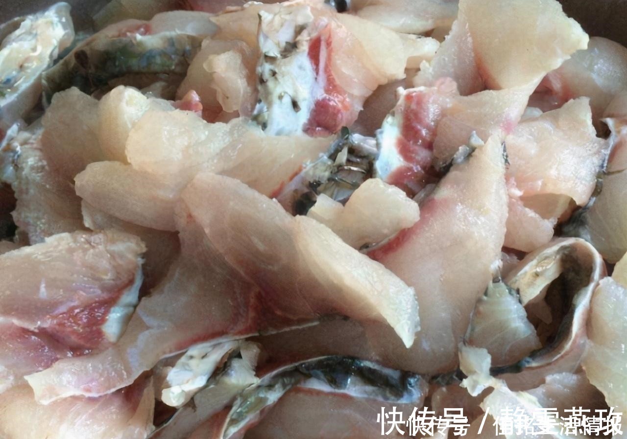 酸菜|做酸菜鱼,是先煮鱼还是先炒酸菜厨师长都不对!这么做才正确