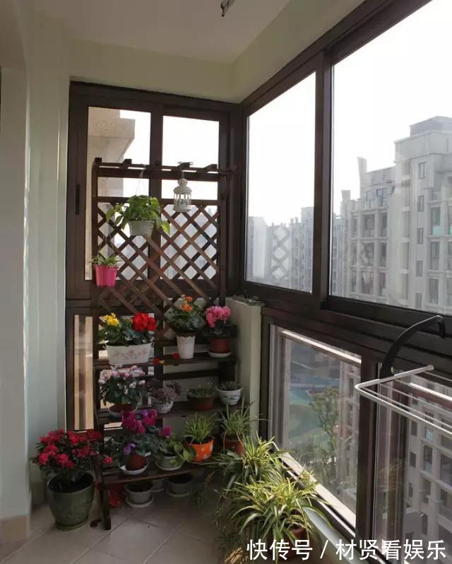 阳台上|这才是我想要的阳台!种满花,有一个小憩的地方