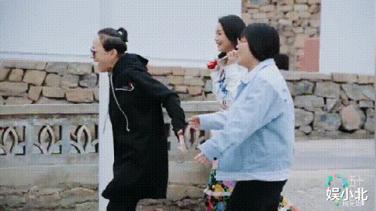 名利场 对7个人用7种说话方式,苏芒的社交堪称教科书,18年名利场没白混