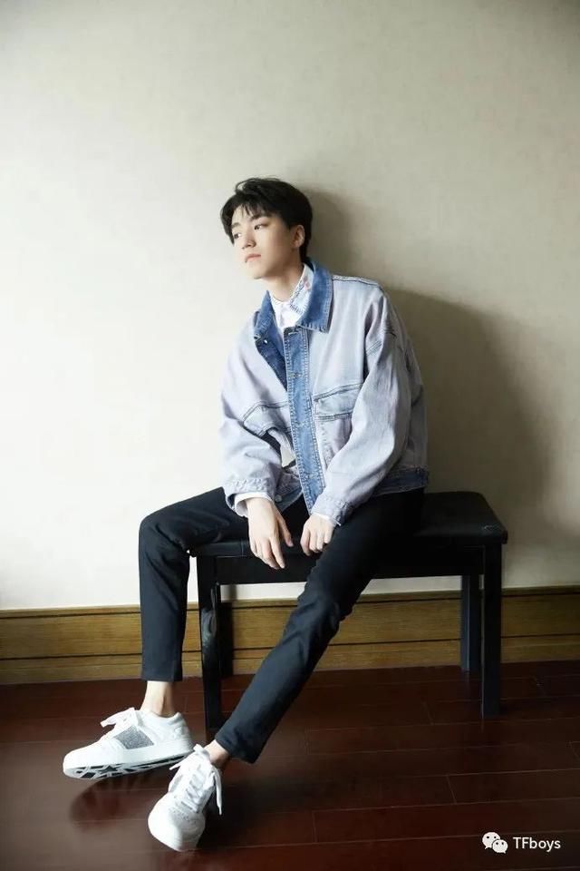 《我们的乐队》小凯罕见生气！因不满ace选人方式，气到摔本子