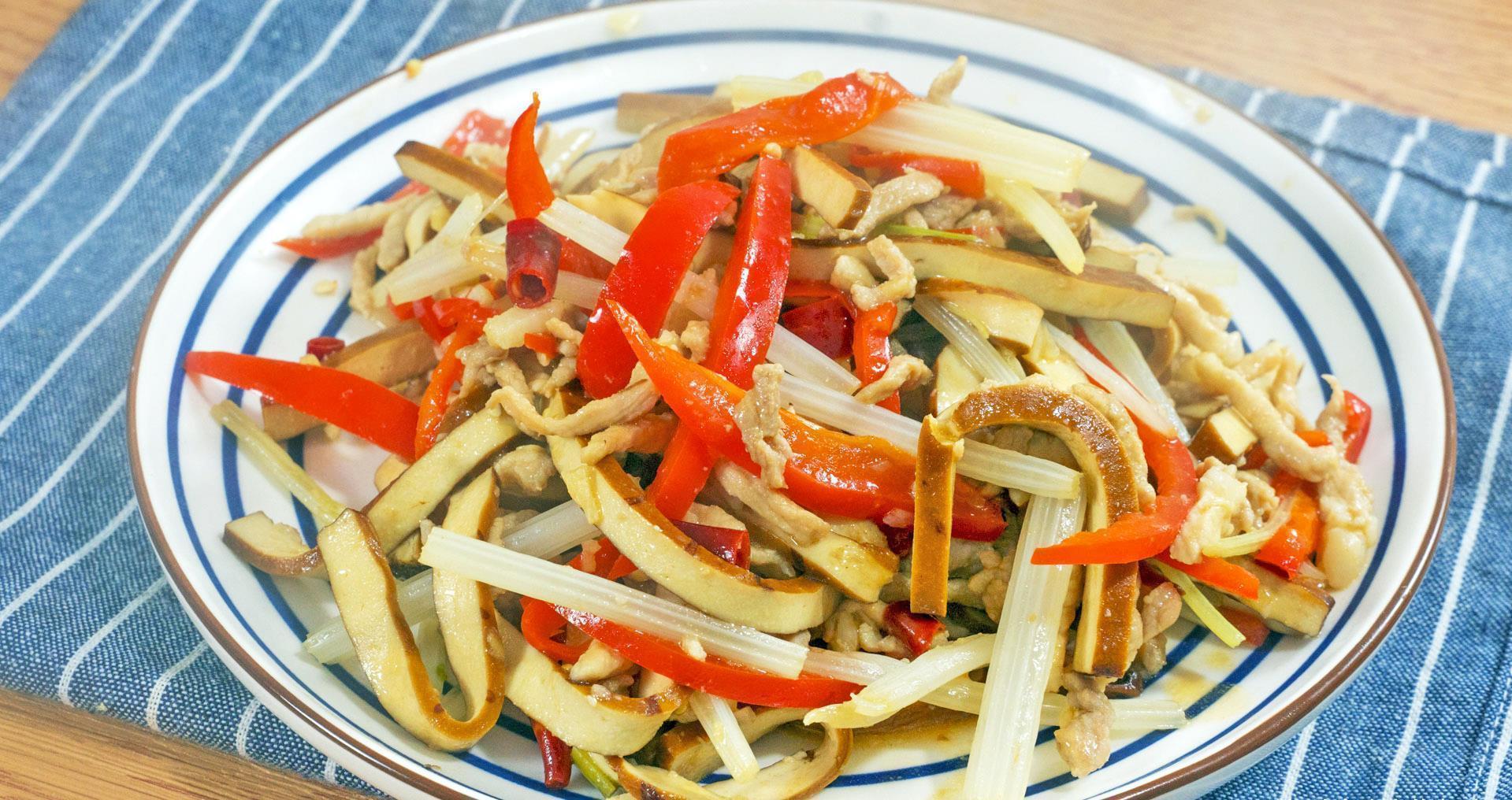 排骨|1家4口的晚餐,荤素搭配,有鱼有肉,比在外面吃的好,还实惠