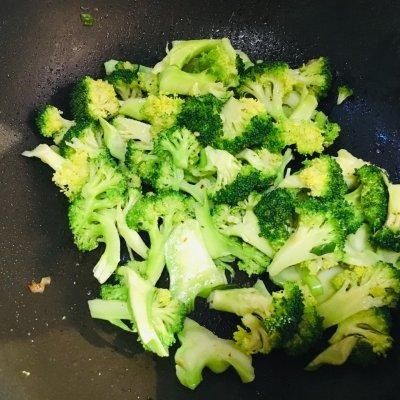  胡萝卜|家喻户晓的清脆西兰花木耳，学会你就是厨神