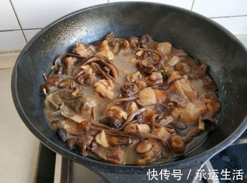 表面糊|让鸡腿的颜色更加的丰富,其实鸡肉来做菜,相信他一定会成为你最爱的一道菜