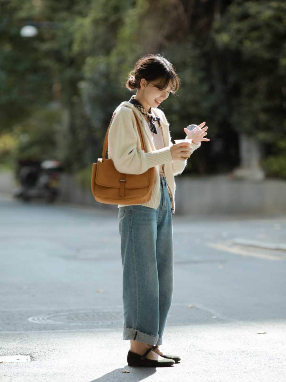 咖色|小个子女生不露腿穿搭法来喽!又美又可爱,软糯效果真的超减龄