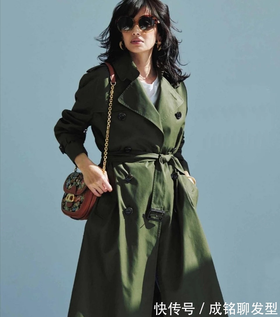 色彩|舒适好看又省钱!四种时尚减龄的春装色彩搭配,清爽自然又显气质