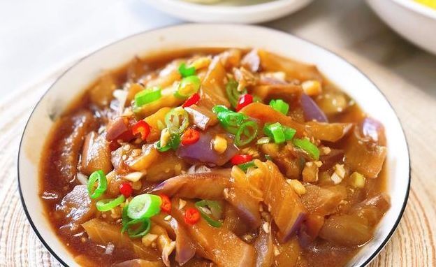 烧茄子“家庭少油”版,香味不靠油炸,全靠滋,为家人2分钟学会