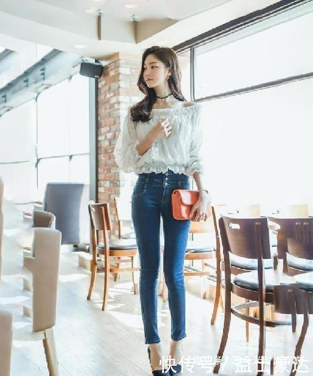 优雅|简单大气牛仔裤,塑造出魅力身材,展现别具风格的性感