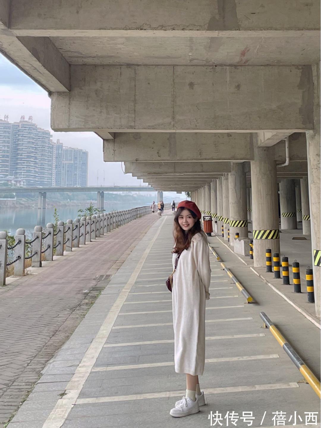 针织连衣裙 冬天穿衣内搭怎么选?直接入手“针织连衣裙”,温柔、大气又chic