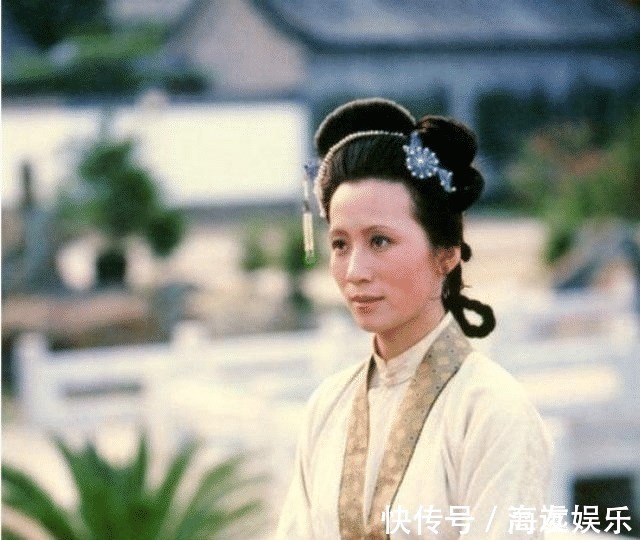 凤姐&唯一在贾府抄家中全身而退的人,却被称为《红楼梦》中最阴暗的人