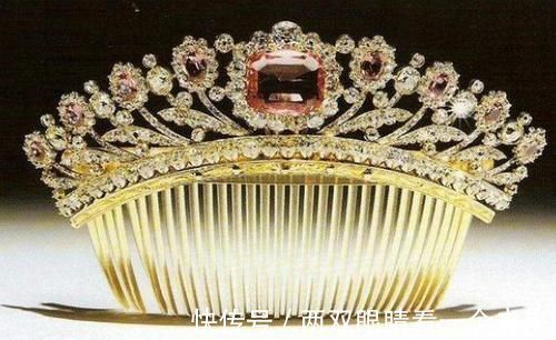 酒红色!欧洲皇室珍藏的惊艳王冠,造型独特有韵味,每一顶都美得令人窒息