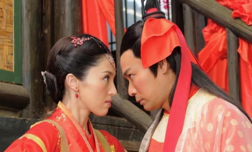 佛印@苏轼出上联:四口围犬终成器,口多犬少,佛印的下联,却“更狠”