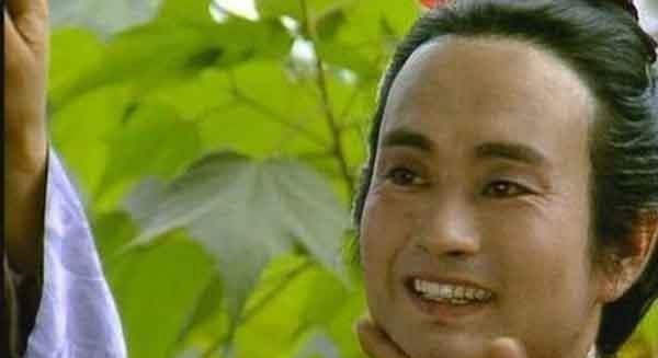 王夫人$薛蟠为何要折腾两三年,花大把银子给林黛玉配药?