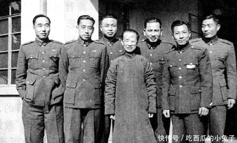 家喻户晓|“十五兵团司令”罗广文，1949年和平起义，有一个弟弟家喻户晓
