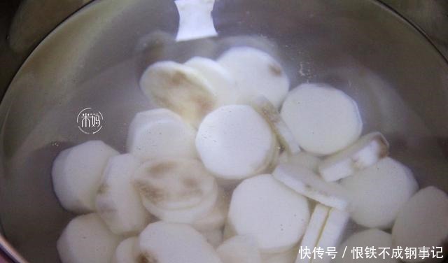 早餐别整天喝牛奶了,它比牛奶强多了,热乎乎喝一杯,暖胃又滋补