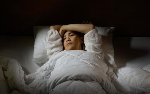 妙招|半夜两、三点失眠？牢记2小妙招，再也不失眠了、一觉睡够8小时