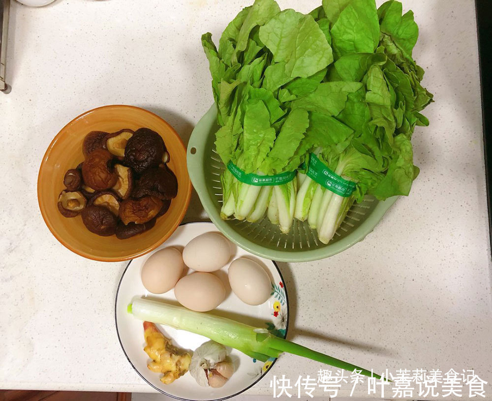 秋季天凉发面太慢，30年面点师牢记“1放1窍门”，15分钟发满盆