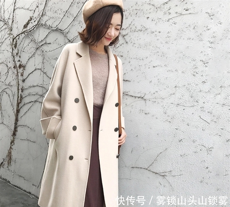 建议|建议大家:大衣下面别穿小脚裤,显矮!瞧她这样穿,小个子也显高