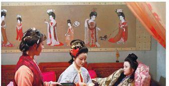 体面|王熙凤一颗富贵心,两只体面眼 却对一个人好的不得了!