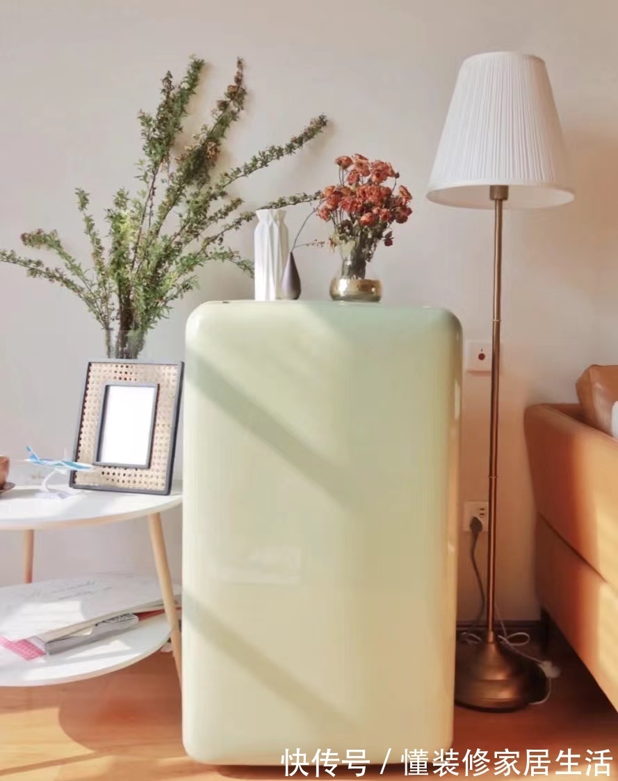 散热|越来越多人不把冰箱放在厨房了,搞卫生太难了!现在流行这样放