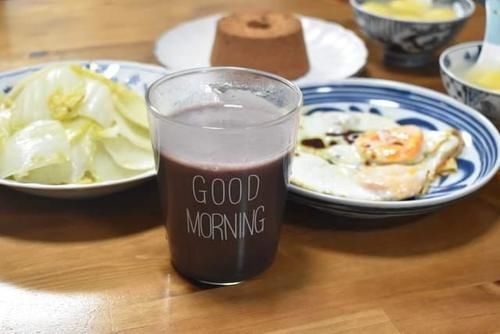 两口子的快手早餐，天天都晒朋友圈，网友：这才是生活最美的样子