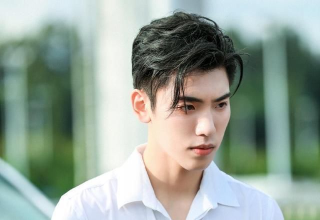 才哥 《新手驾到》曲线行驶成了挂科重灾区,这节目让一级教练人设崩塌