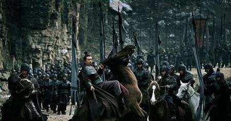 逊于|身为诸葛亮的岳父,黄承彦为何救陆逊于八阵图真相让人不可思议!