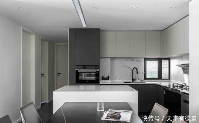 厨房|除了使用集成灶,还建议你巧学2个装修技巧,厨房干净整洁又大气