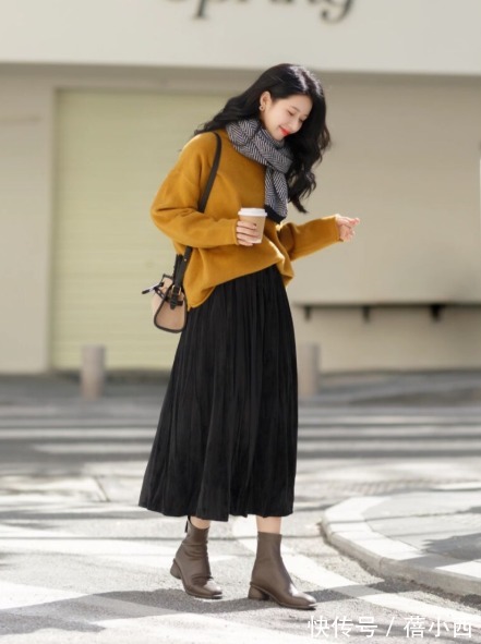 裙装|放弃烂大街的针织衫+牛仔裤吧,今年尝试裙装搭配,体面还优雅