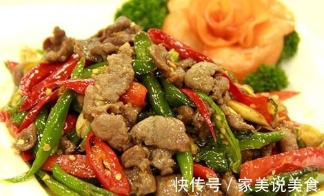 青椒炒肉丝,先放青椒还是肉,大厨告诉你秘密,难怪炒的肉柴