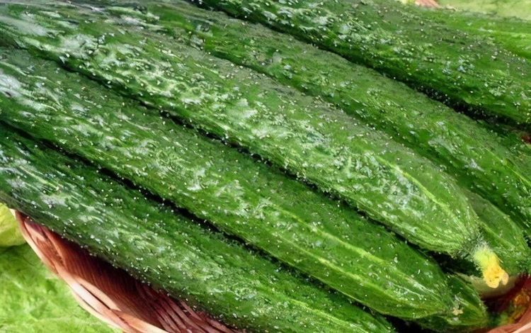 40歲女性堅(jiān)持吃3種食物，排毒養(yǎng)顏、滋潤肌膚，好處多多！