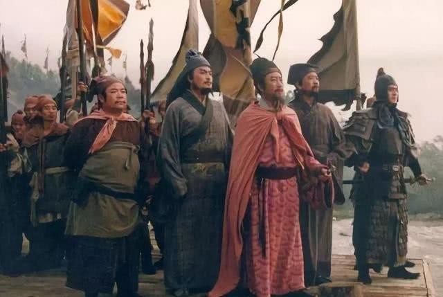 差距|宋江战方腊死伤过半,宋江和方腊到底有多大差距?你会支持谁?