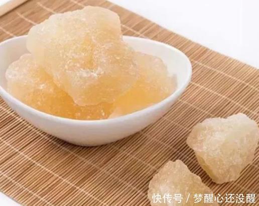 白冰糖和黄冰糖有什么区别?原来差距这么大,千万别买错了哦!