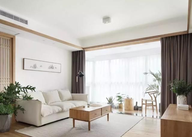 阳台|客厅连接阳台,要不要装隔断门?幸好我精明,一锤下去赚了好几万