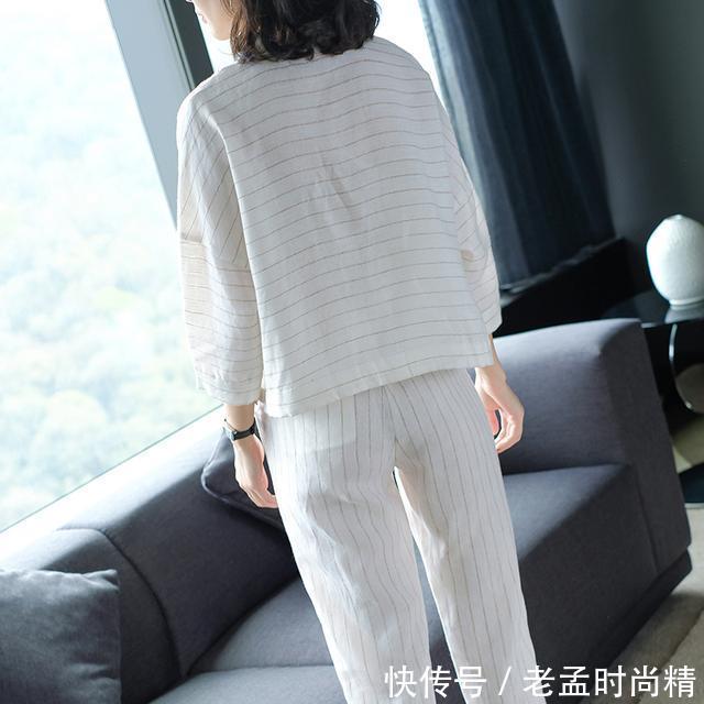 显瘦|白领必备性价比高的妃之影两件套,时尚大气还上档次