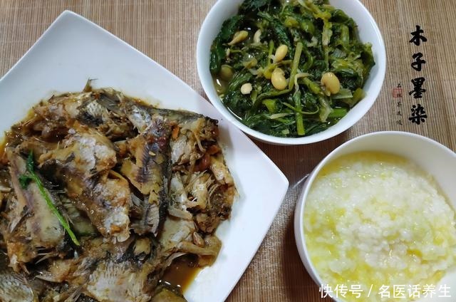 晒80后怀旧晚餐,被点赞评论童年时代的记忆,妈妈的味道!