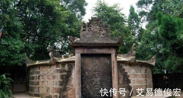 故事$6座最“怪”的坟墓,埋葬着亡人,埋葬着故事,也埋葬着传奇