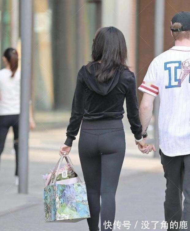 小个子 充满活力的打底裤穿出最美姿态,充满时尚女人的味道,休闲俏皮!