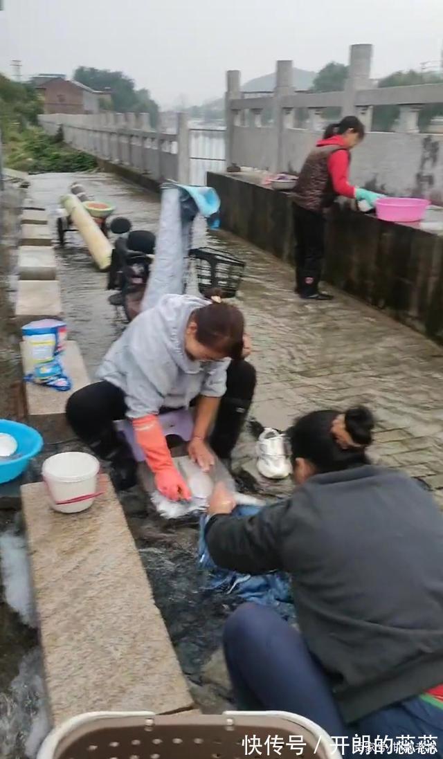 地下水|河北邯郸发生罕见一幕，农家院里的枯井突然冒出泉水，太神奇了