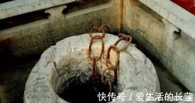 封神演义$龙真的存在吗?“锁龙井”中望不到头的锁链,另一头到底是啥?