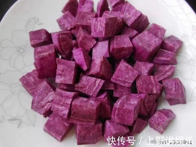 零食|当你怀孕了,4种“零食”尽量吃,宝宝出生后或像洋娃娃那样漂亮