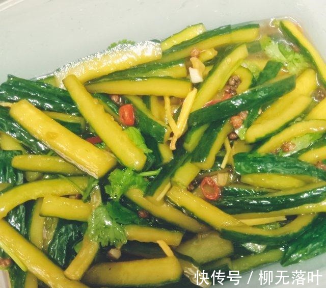 小米辣|腌脆黄瓜,清脆可口,开胃下饭!