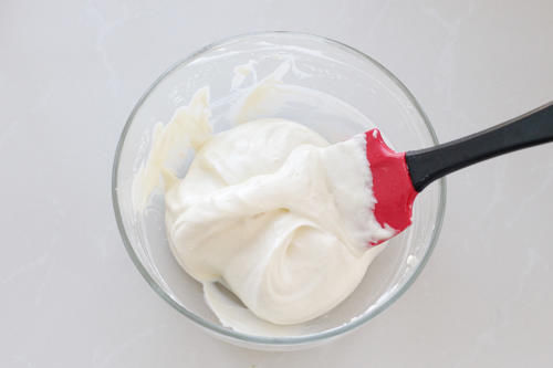  豆乳|火遍全网的豆乳奶盖蛋糕，细腻浓郁一口就沦陷，原来做法非常简单