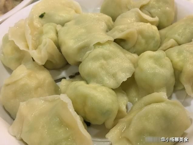 西葫芦别再炒着吃了,教你新做法,清新又爽口,我家一周吃3次