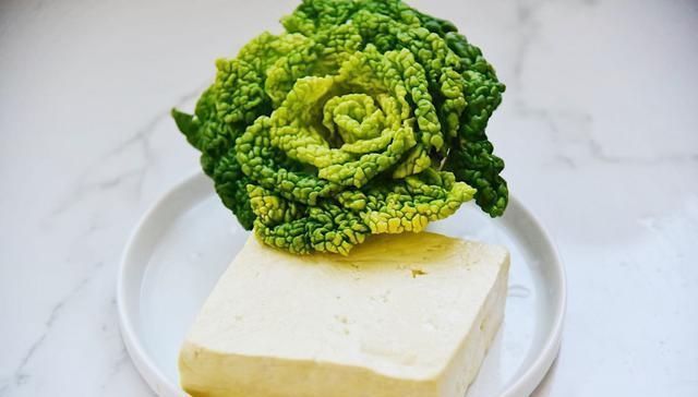 钙片|春季,这菜正当季,3元一把,孩子要多吃,低脂高钙,胜过吃钙片