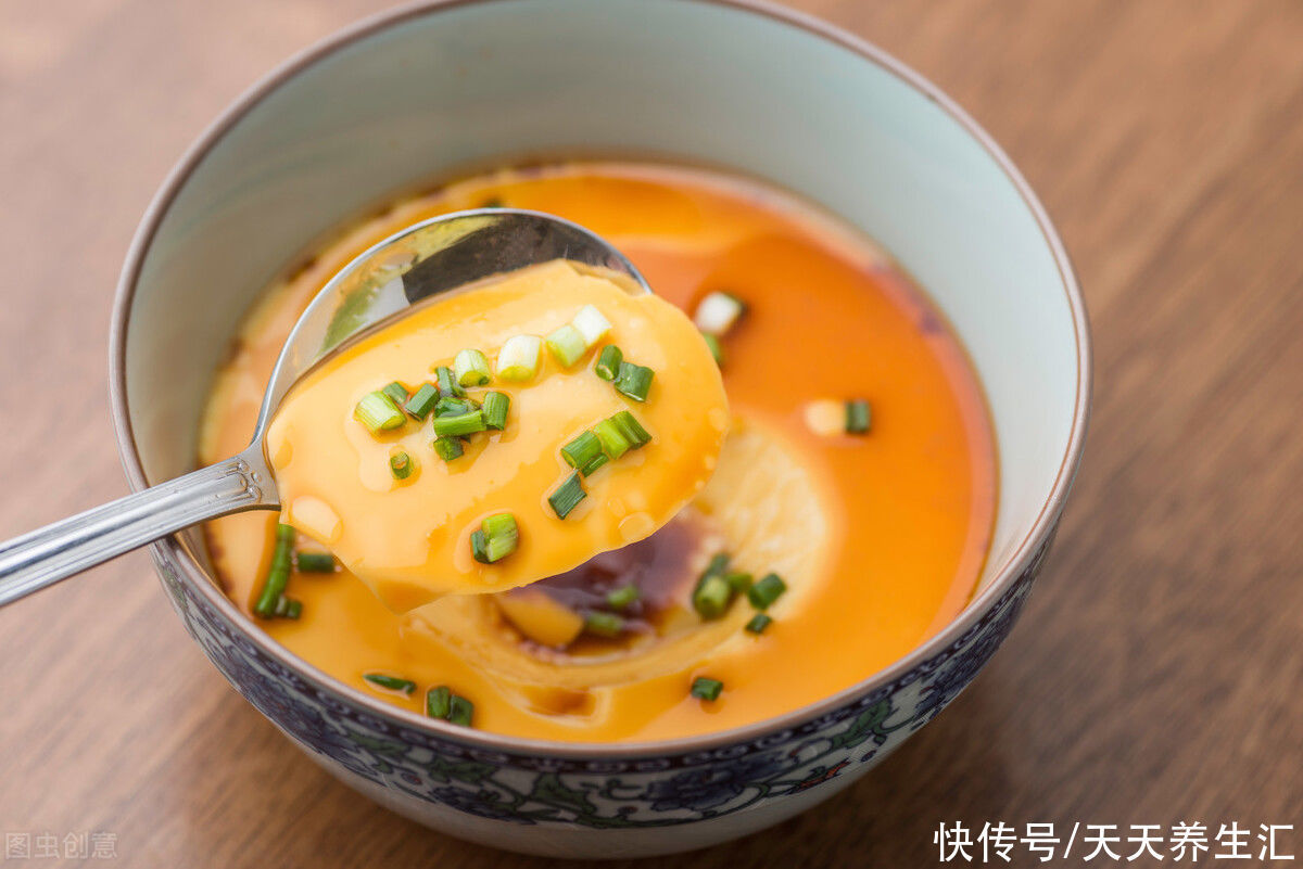 雞蛋是性價比很高的營養食品,老年人這樣吃,營養、美味、更健康